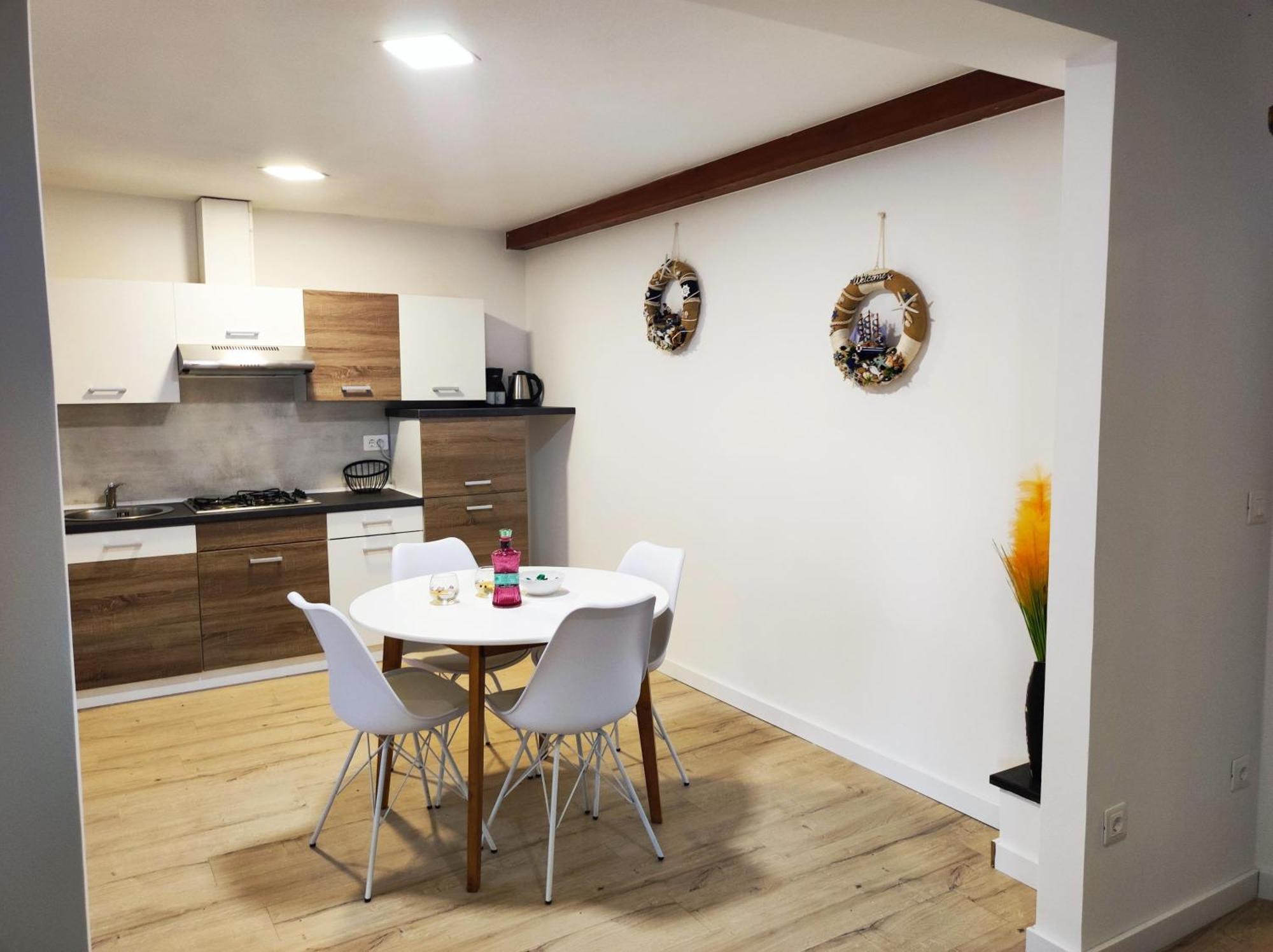 Apartments Bertetic カンファナル エクステリア 写真