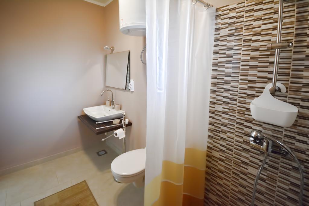 Apartments Bertetic カンファナル エクステリア 写真